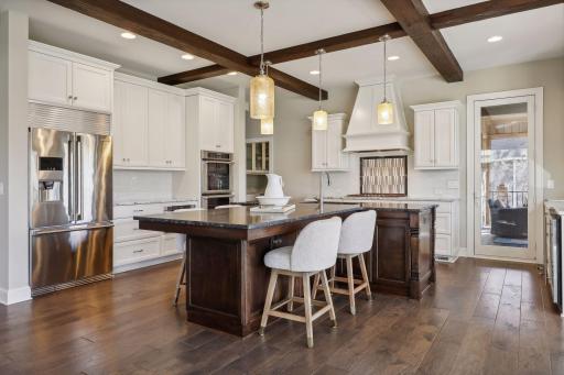 11 Monarch Lane, North Oaks, MN 55127