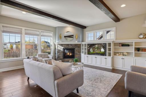 11 Monarch Lane, North Oaks, MN 55127