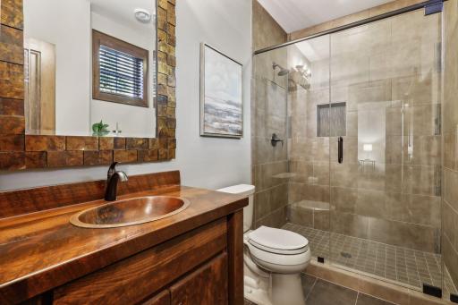 11 Monarch Lane, North Oaks, MN 55127