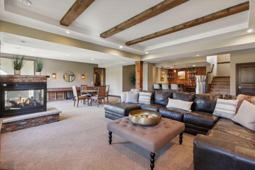 11 Monarch Lane, North Oaks, MN 55127