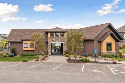 11 Monarch Lane, North Oaks, MN 55127