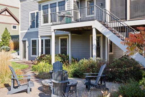11 Monarch Lane, North Oaks, MN 55127