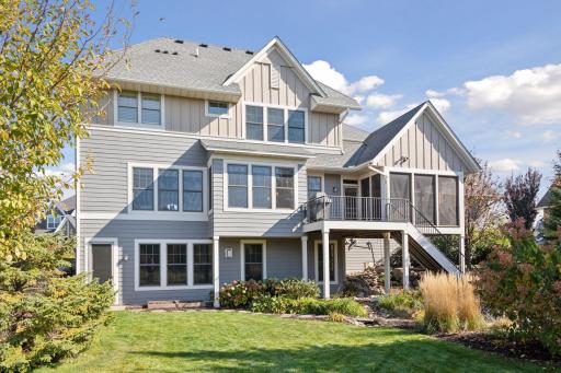 11 Monarch Lane, North Oaks, MN 55127