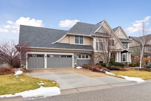 11 Monarch Lane, North Oaks, MN 55127