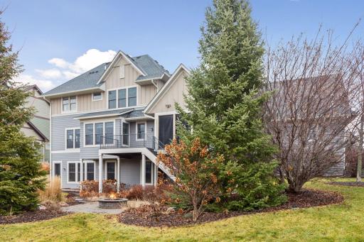11 Monarch Lane, North Oaks, MN 55127
