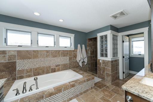 4243 Mayo Woodlands Road SW, Rochester, MN 55902