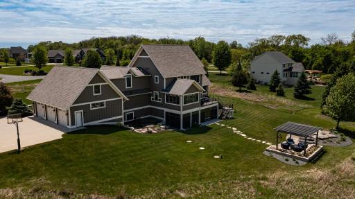 4243 Mayo Woodlands Road SW, Rochester, MN 55902
