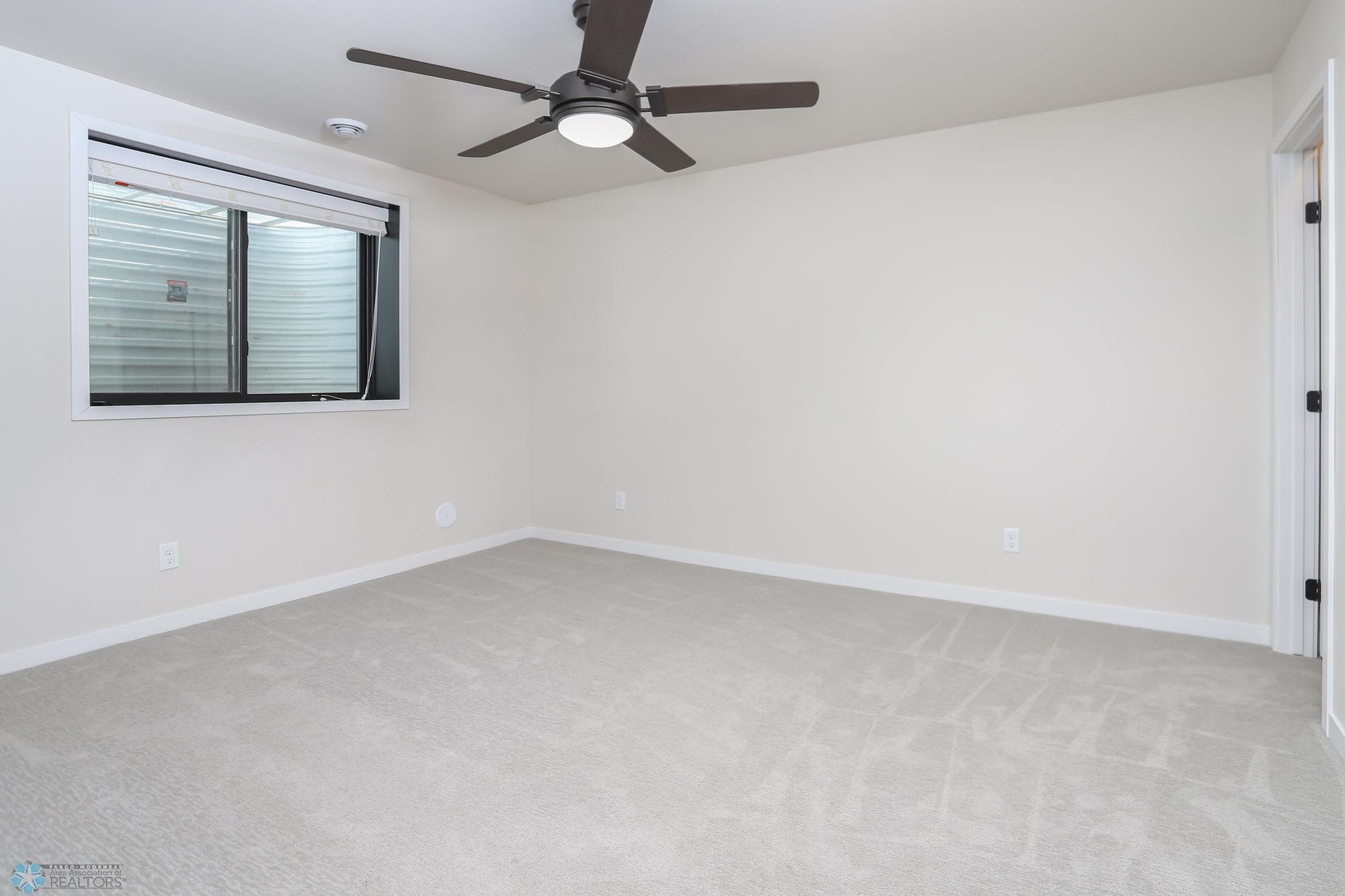 Bedroom 4.jpg