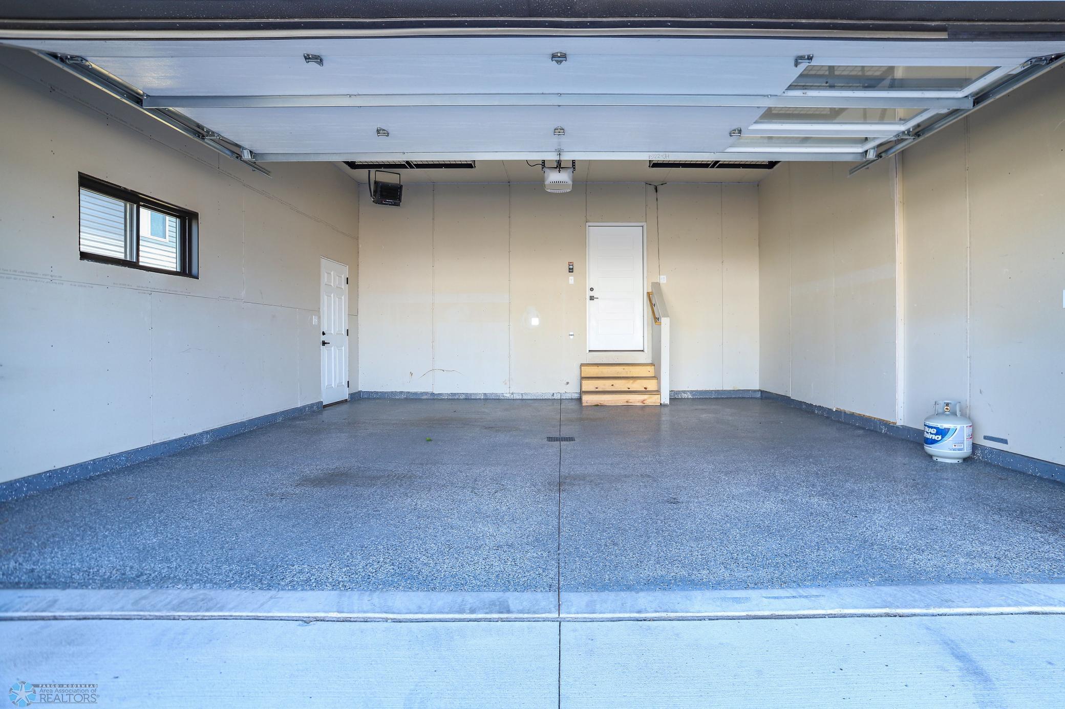 Garage.jpg