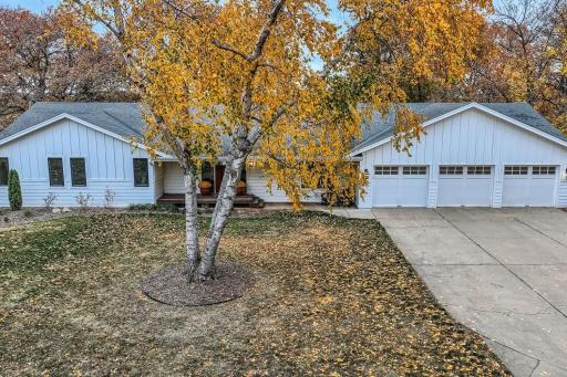 9655 Lakewood Circle, Chaska, MN 55318