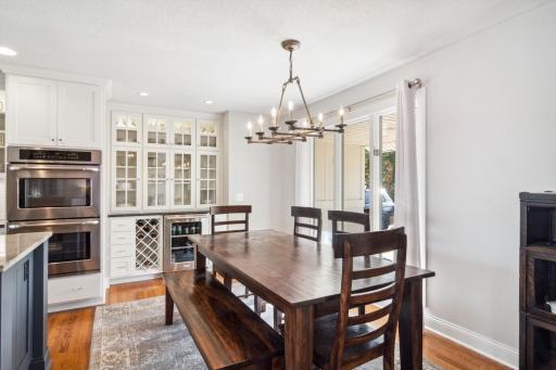 9655 Lakewood Circle, Chaska, MN 55318