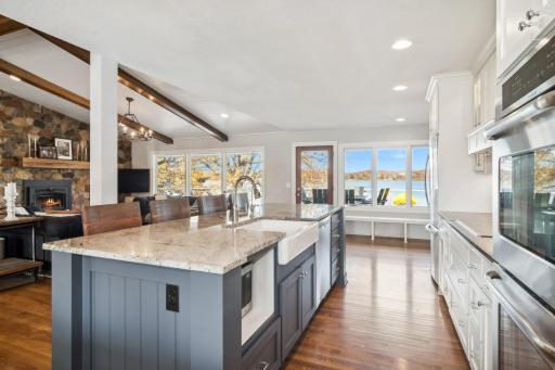 9655 Lakewood Circle, Chaska, MN 55318