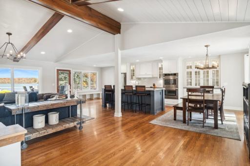 9655 Lakewood Circle, Chaska, MN 55318
