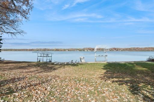 9655 Lakewood Circle, Chaska, MN 55318