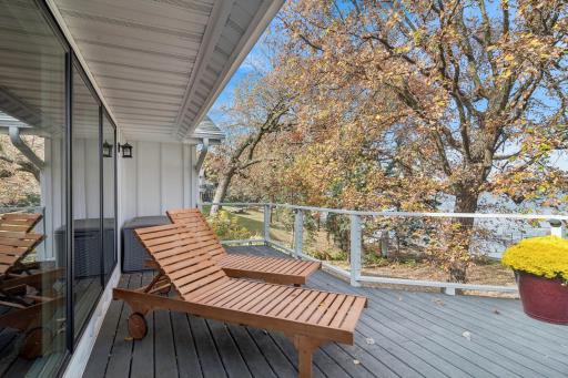 9655 Lakewood Circle, Chaska, MN 55318