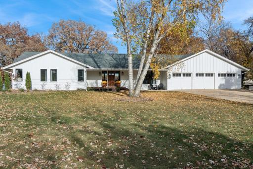 9655 Lakewood Circle, Chaska, MN 55318