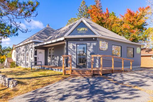 515 S Pokegama Avenue, Grand Rapids, MN 55744