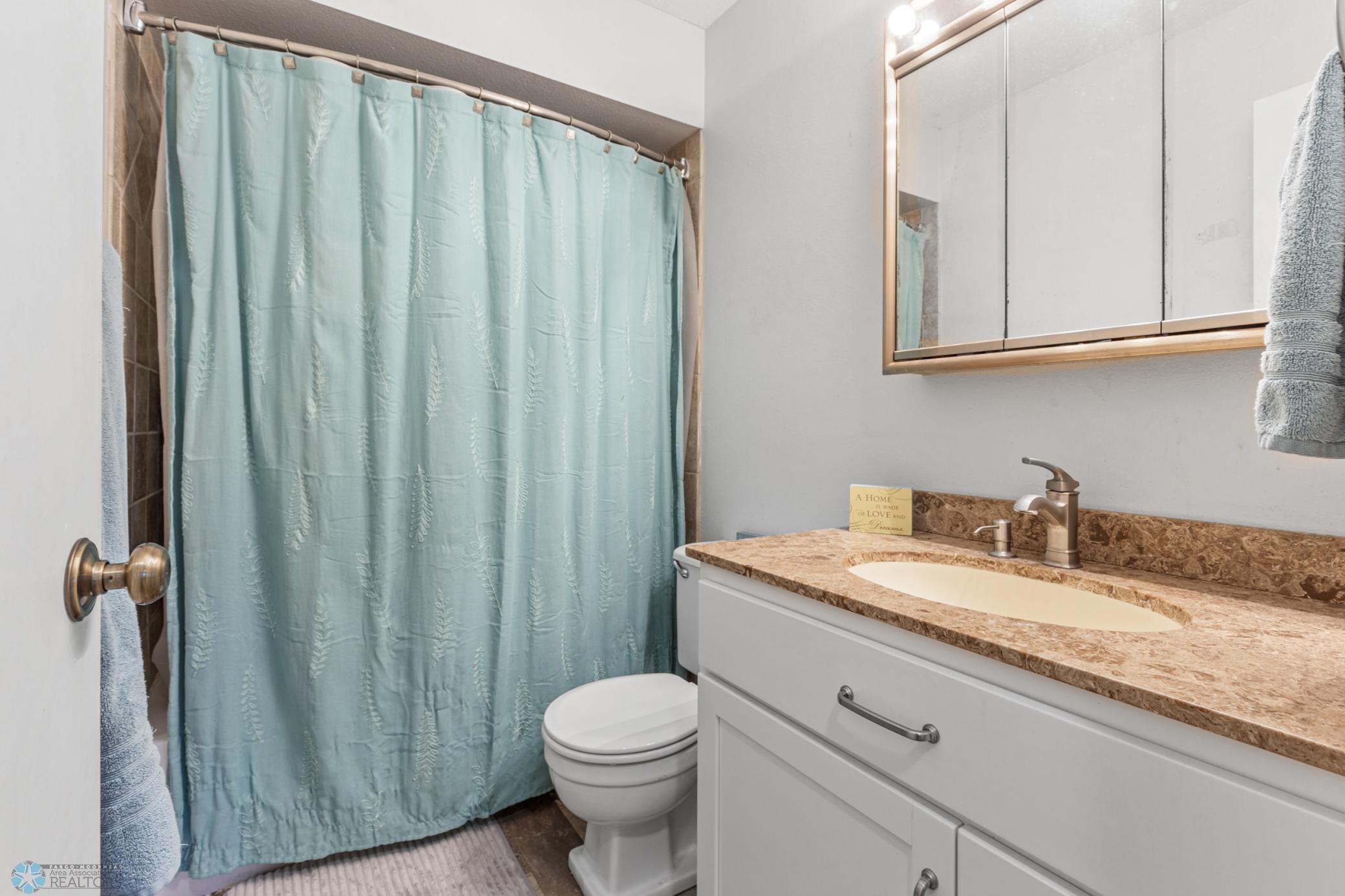 Full Bathroom