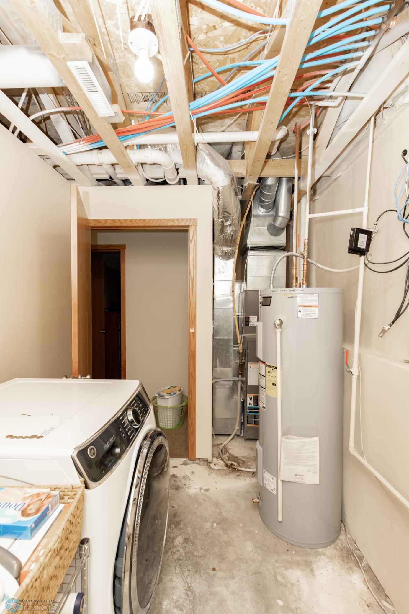 Laundry/Utilities