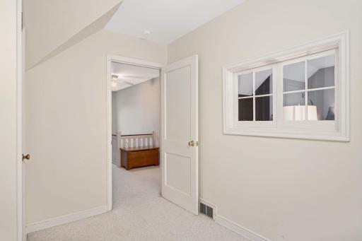 1507 Hoyt Avenue W, Falcon Heights, MN 55108