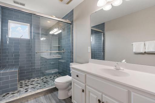 3721 Fairway Point, Woodbury, MN 55125