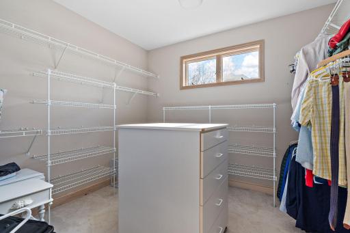 3721 Fairway Point, Woodbury, MN 55125