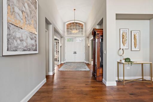 3721 Fairway Point, Woodbury, MN 55125