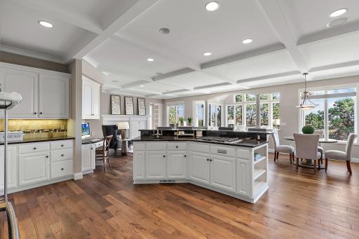 3721 Fairway Point, Woodbury, MN 55125