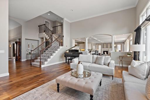 3721 Fairway Point, Woodbury, MN 55125