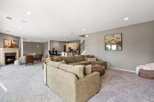 3721 Fairway Point, Woodbury, MN 55125