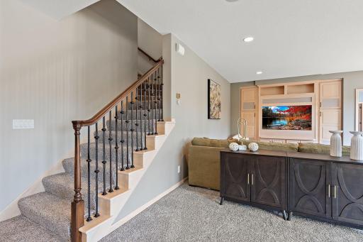 3721 Fairway Point, Woodbury, MN 55125