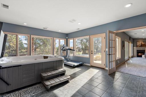 3721 Fairway Point, Woodbury, MN 55125