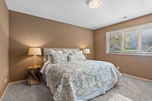 3721 Fairway Point, Woodbury, MN 55125