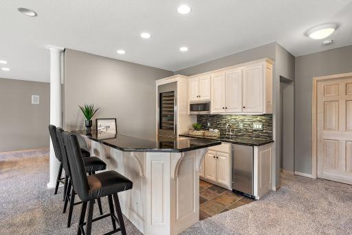 3721 Fairway Point, Woodbury, MN 55125