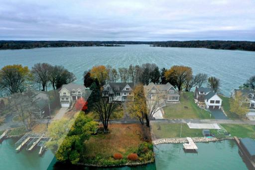 1981 Fagerness Point Road, Wayzata, MN 55391
