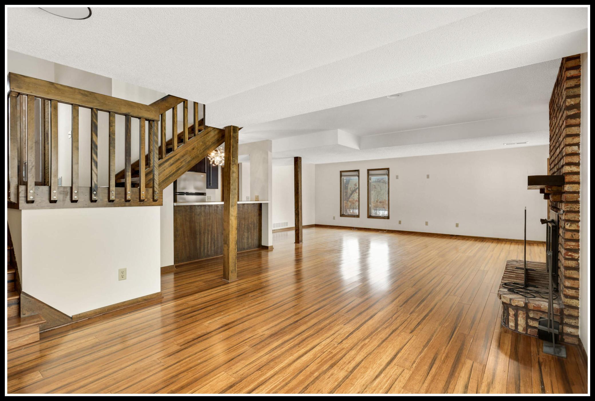 Additional space in the lower level for billiards, dining, and more!