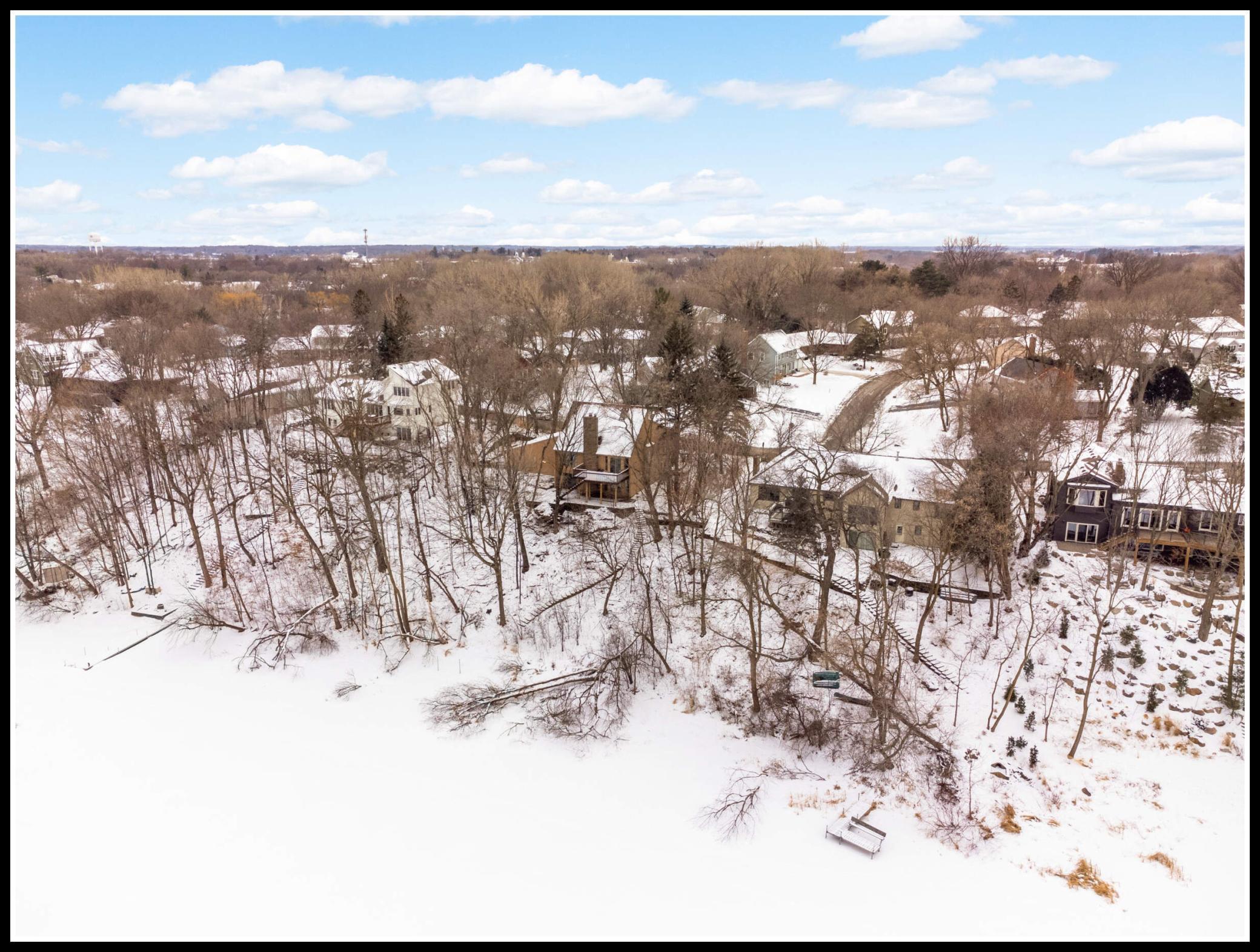 1.25 acres and 120' of lakeshore