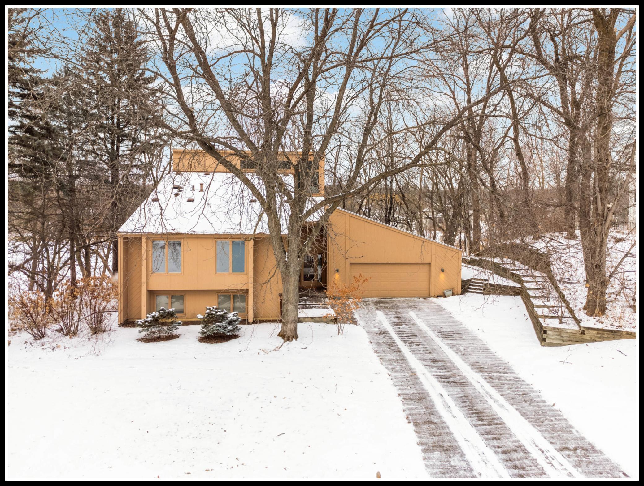 Split-entry home with 2-car garage
