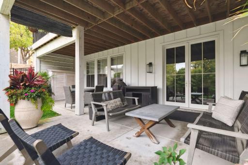 9810 Sky Lane, Eden Prairie, MN 55347