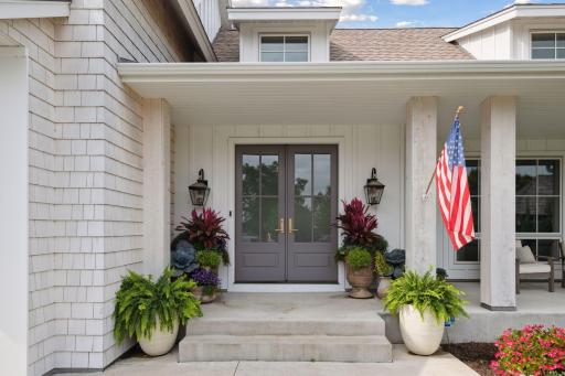 9810 Sky Lane, Eden Prairie, MN 55347