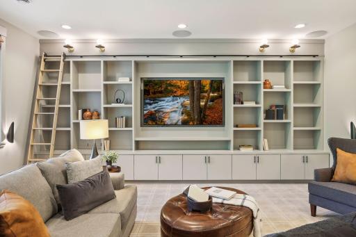 9810 Sky Lane, Eden Prairie, MN 55347