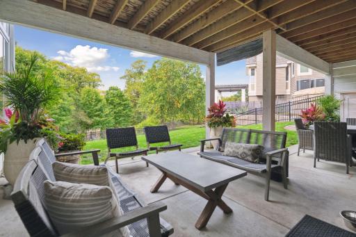9810 Sky Lane, Eden Prairie, MN 55347
