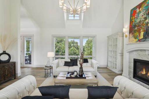 9810 Sky Lane, Eden Prairie, MN 55347