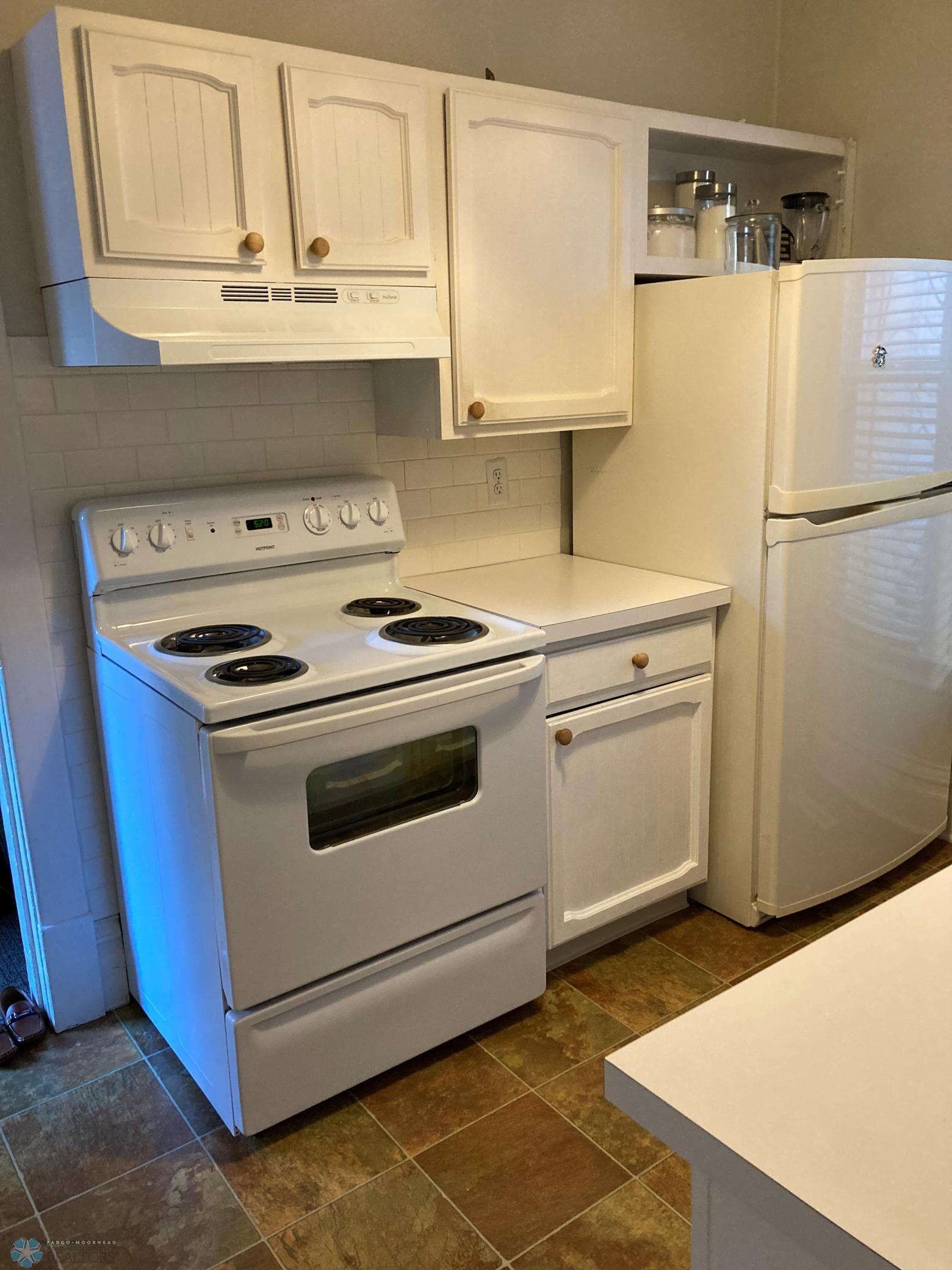 Kitchen 1.jpg