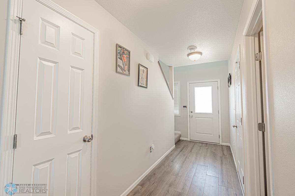 3628 Chinook Dr S, Fargo, ND 58104-07.jpg