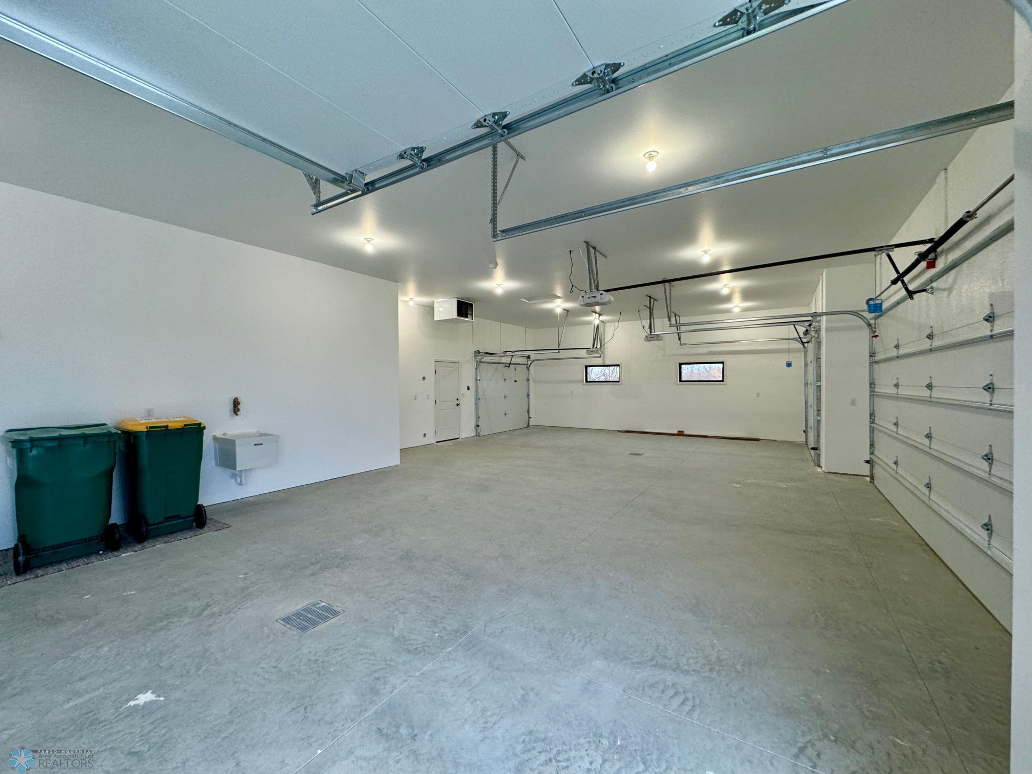 4 stall Garage