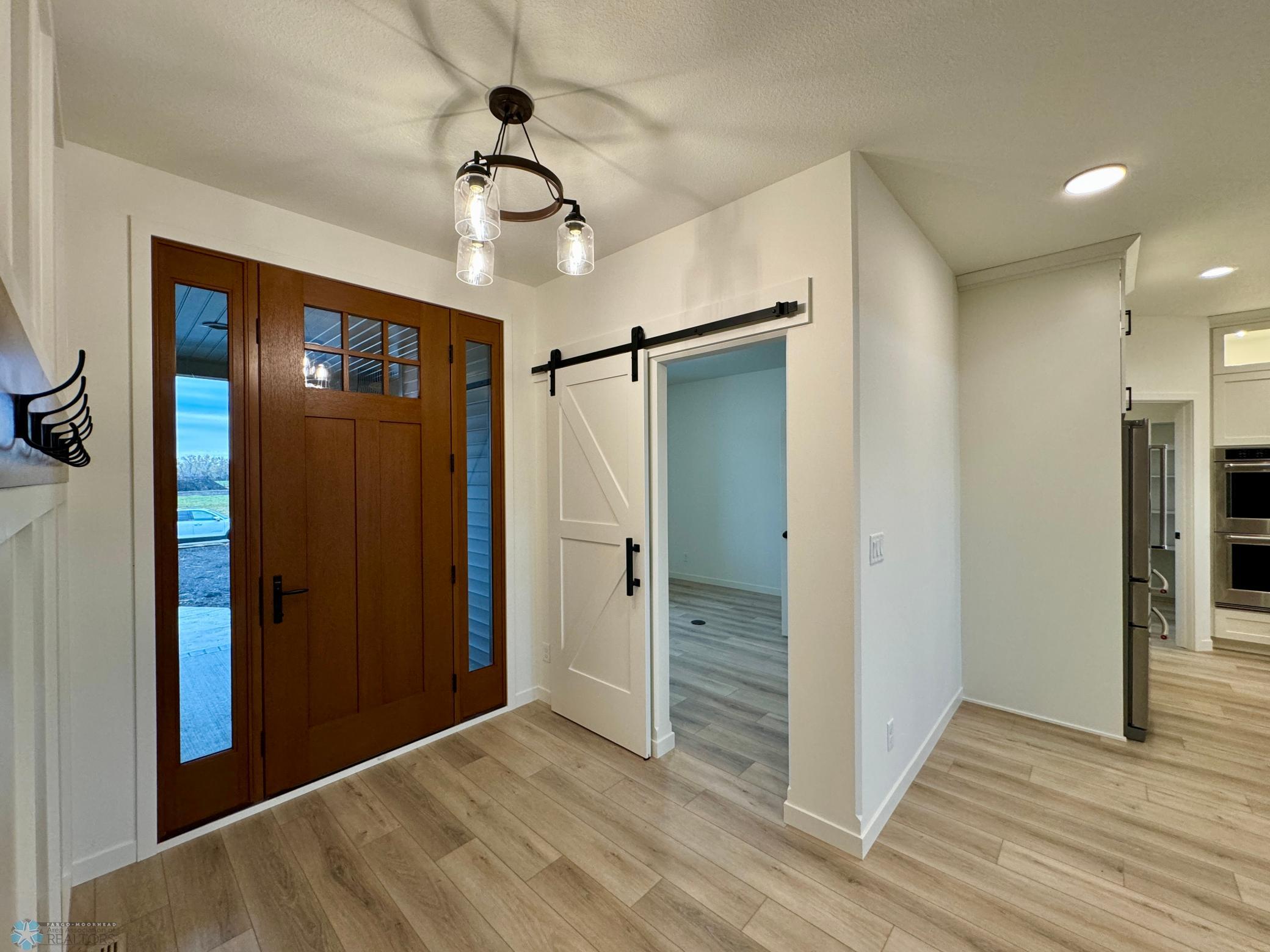 Front Foyer/Flex Room