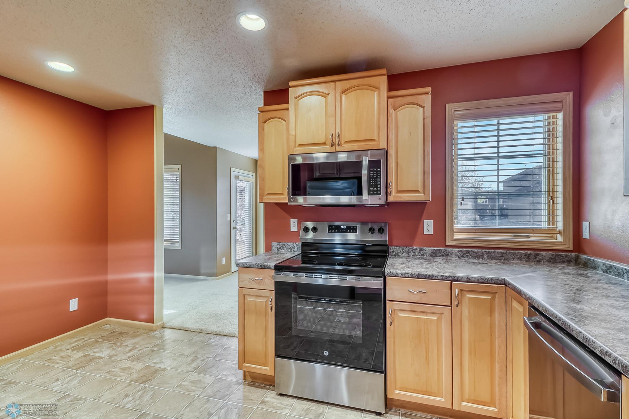 Kitchen1_5 (1).jpg