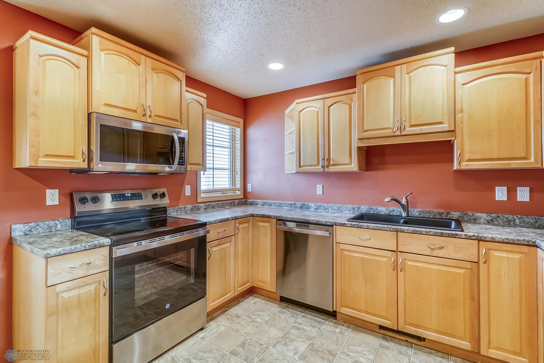 Kitchen1_4.jpg