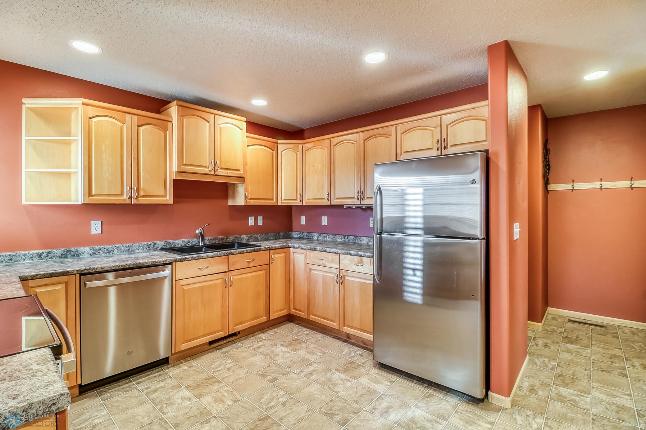 Kitchen1_2 (1).jpg